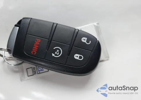 2021 Jeep Grand Cherokee Laredo E 4X4 from USA, damaged, VIN 1C4RJFAG0MC537846